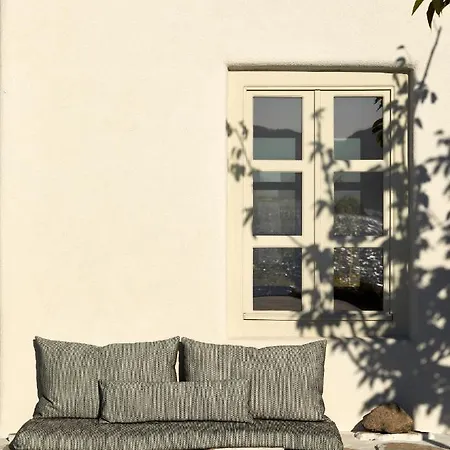 Отель Santa Irini Retreat *