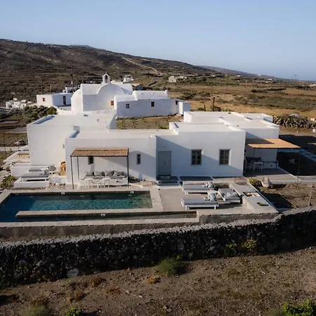 Santa Irini Retreat * Тирасия