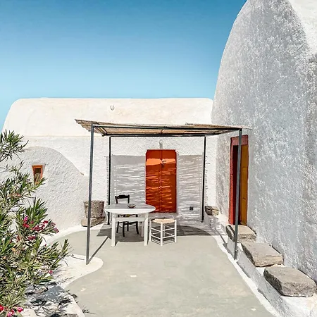 Santa Irini Retreat Hotel *