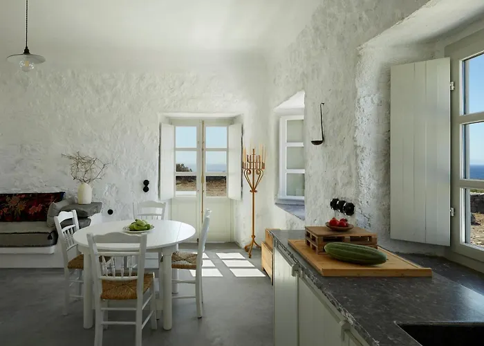 Hotel Santa Irini Retreat *