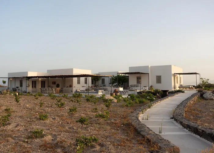 Santa Irini Retreat Hotel *