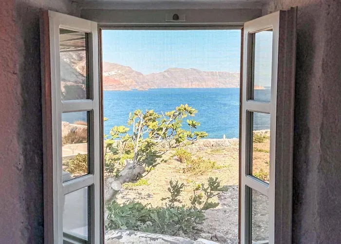 Santa Irini Retreat * Therasia