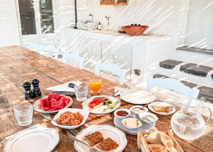 Santa Irini Retreat Hotel *